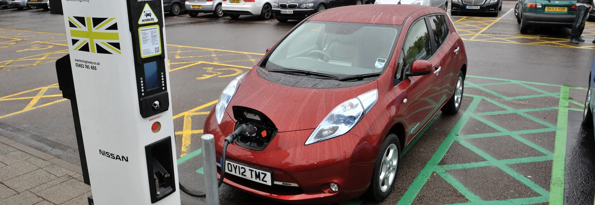 Electric cars to receive £400m funding boost
